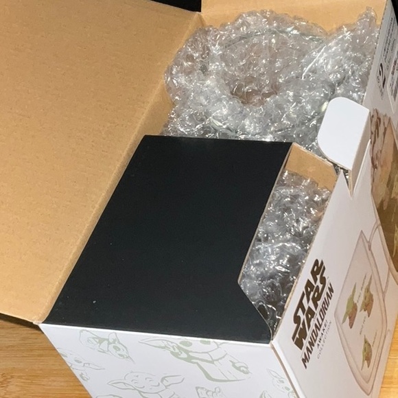 Star Wars Baby Yoda mugs set of 2 Mandalorian Grogu hot cold double wall NIB - Picture 3 of 4